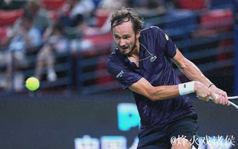 林德克内希2-1逆转梅德韦杰夫 首进大师赛决赛 林德克内希2-1逆转梅德韦杰夫 首进大师赛决赛